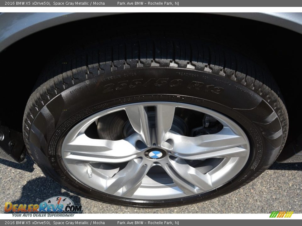 2016 BMW X5 xDrive50i Space Gray Metallic / Mocha Photo #34
