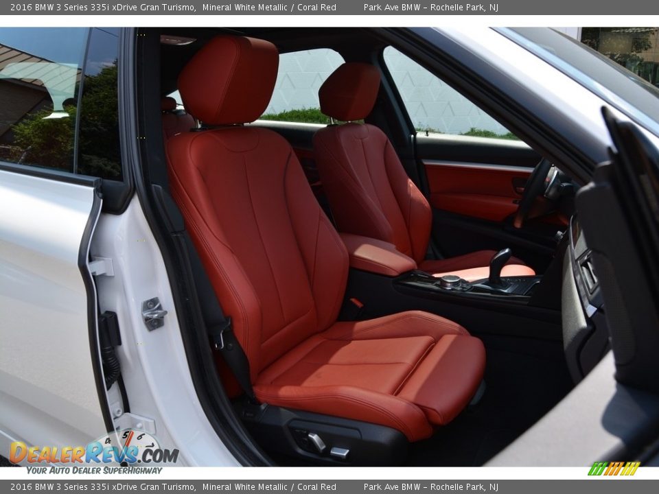 2016 BMW 3 Series 335i xDrive Gran Turismo Mineral White Metallic / Coral Red Photo #30