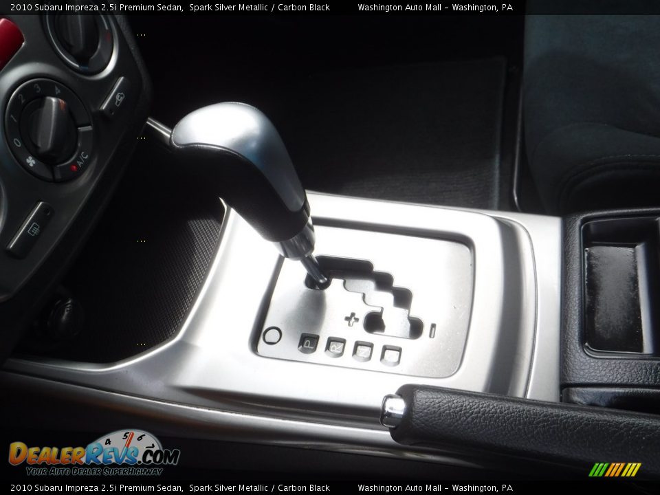 2010 Subaru Impreza 2.5i Premium Sedan Spark Silver Metallic / Carbon Black Photo #14