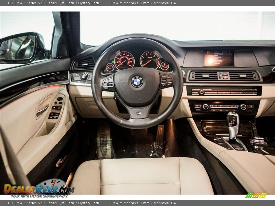 2013 BMW 5 Series 528i Sedan Jet Black / Oyster/Black Photo #4