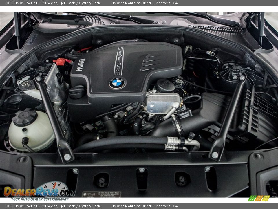 2013 BMW 5 Series 528i Sedan Jet Black / Oyster/Black Photo #9