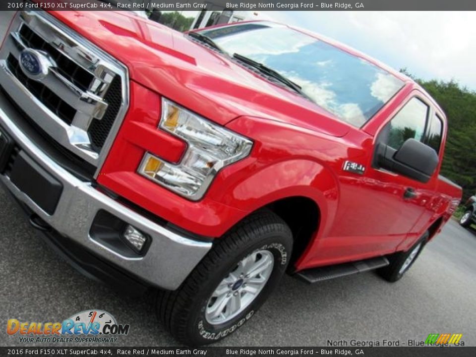 2016 Ford F150 XLT SuperCab 4x4 Race Red / Medium Earth Gray Photo #28