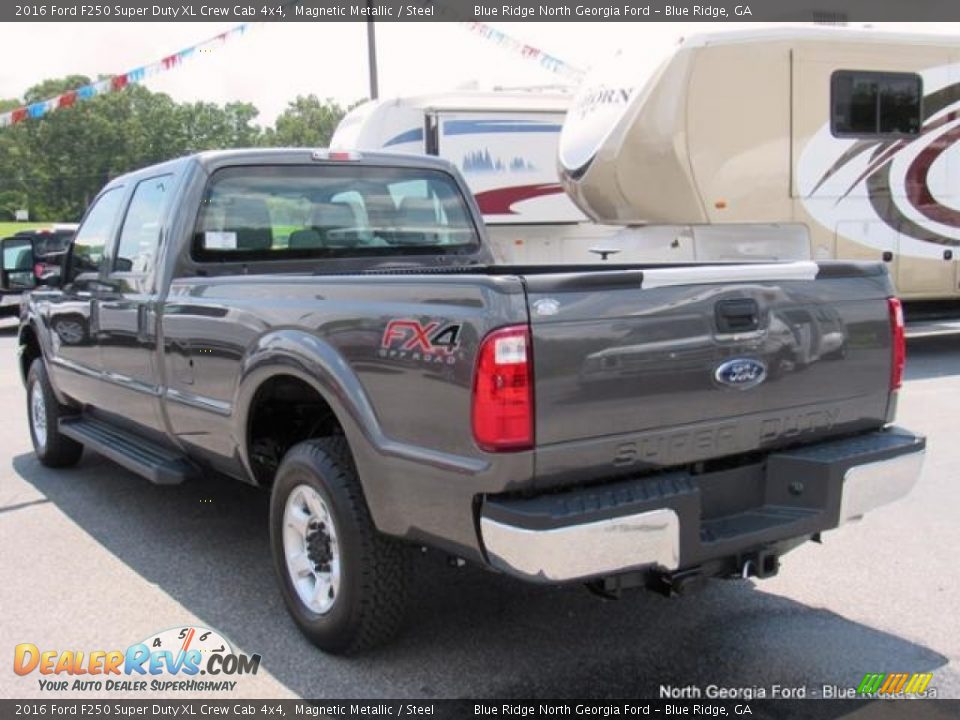 2016 Ford F250 Super Duty XL Crew Cab 4x4 Magnetic Metallic / Steel Photo #3