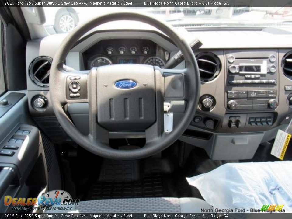 2016 Ford F250 Super Duty XL Crew Cab 4x4 Magnetic Metallic / Steel Photo #14