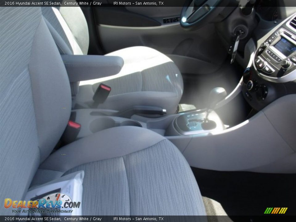 2016 Hyundai Accent SE Sedan Century White / Gray Photo #9