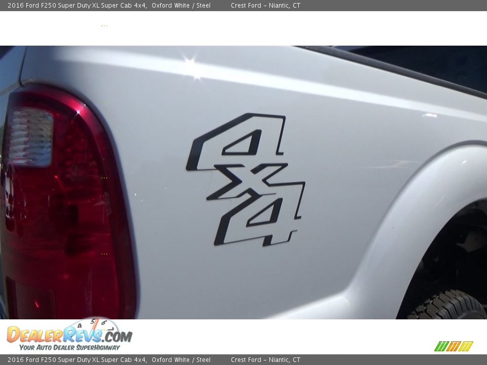 2016 Ford F250 Super Duty XL Super Cab 4x4 Oxford White / Steel Photo #9