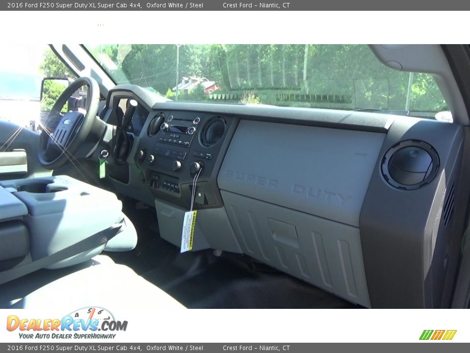 2016 Ford F250 Super Duty XL Super Cab 4x4 Oxford White / Steel Photo #22