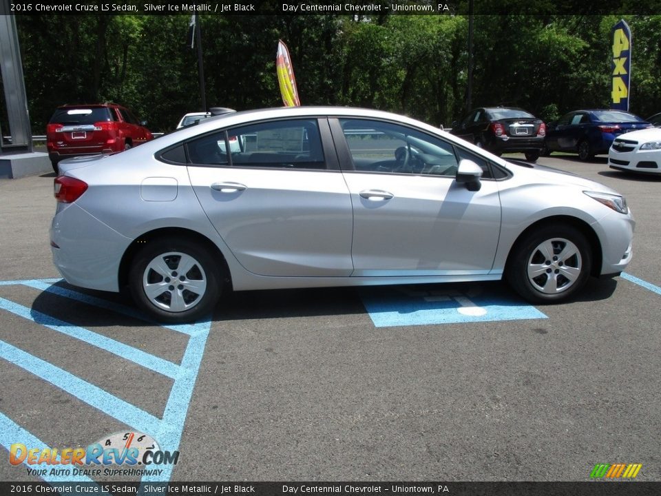 2016 Chevrolet Cruze LS Sedan Silver Ice Metallic / Jet Black Photo #7