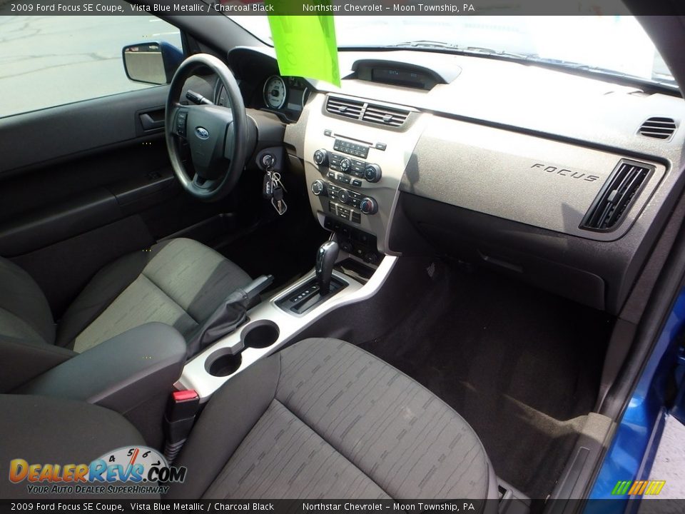 2009 Ford Focus SE Coupe Vista Blue Metallic / Charcoal Black Photo #18