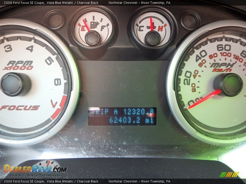 2009 Ford Focus SE Coupe Vista Blue Metallic / Charcoal Black Photo #30