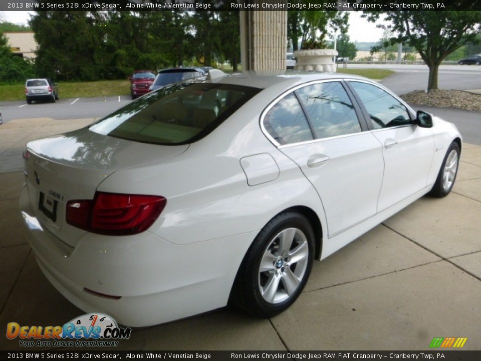 2013 BMW 5 Series 528i xDrive Sedan Alpine White / Venetian Beige Photo #2