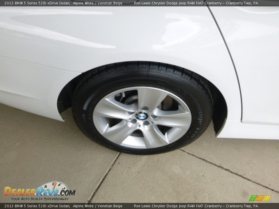 2013 BMW 5 Series 528i xDrive Sedan Alpine White / Venetian Beige Photo #3