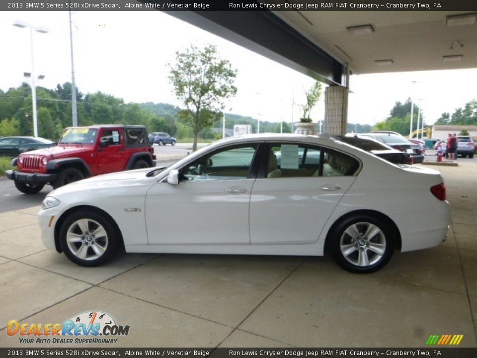2013 BMW 5 Series 528i xDrive Sedan Alpine White / Venetian Beige Photo #11
