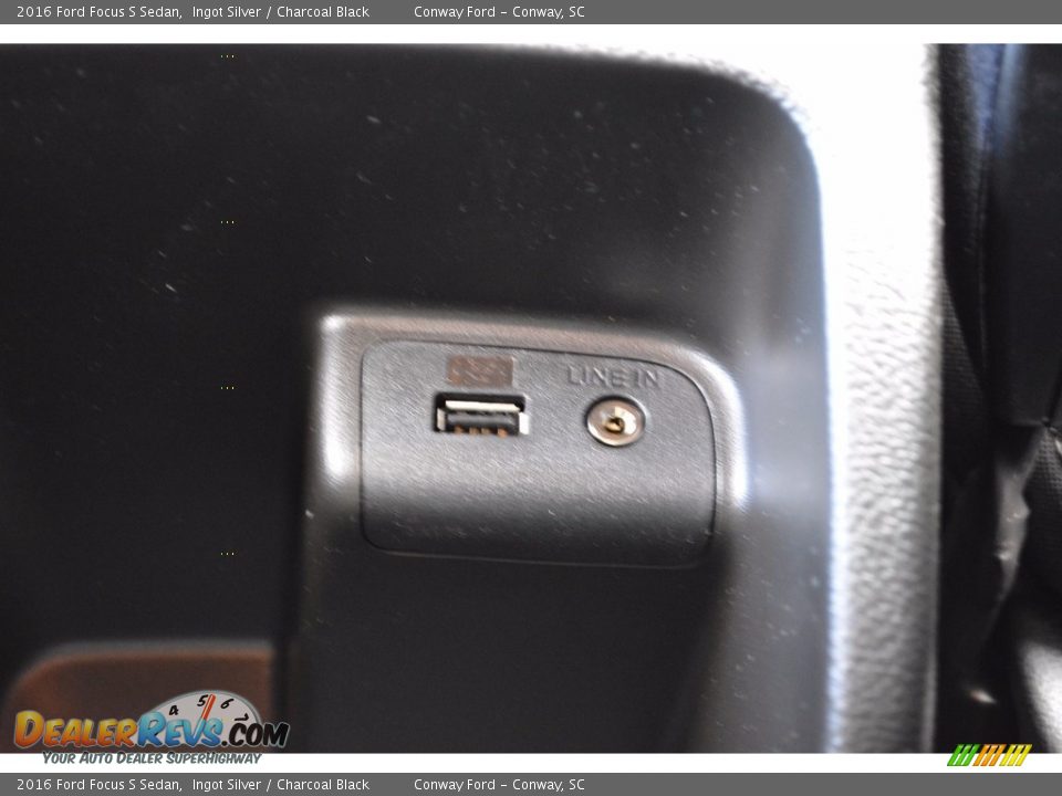 2016 Ford Focus S Sedan Ingot Silver / Charcoal Black Photo #24