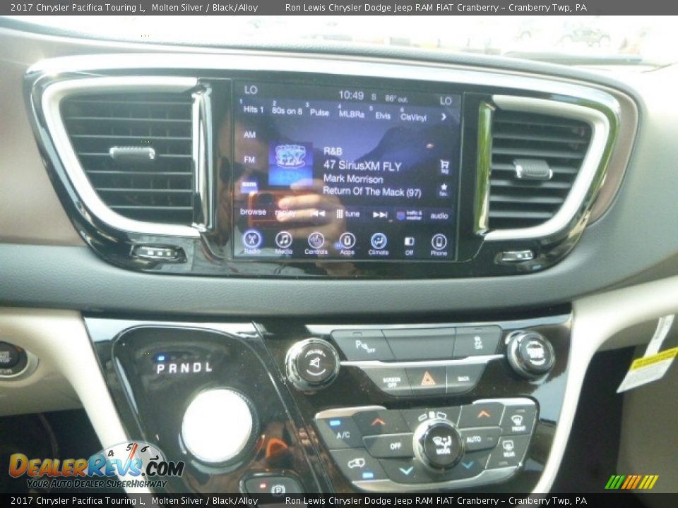 2017 Chrysler Pacifica Touring L Molten Silver / Black/Alloy Photo #16