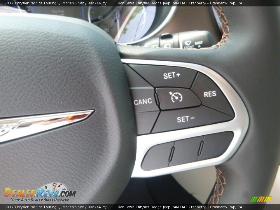 2017 Chrysler Pacifica Touring L Molten Silver / Black/Alloy Photo #18