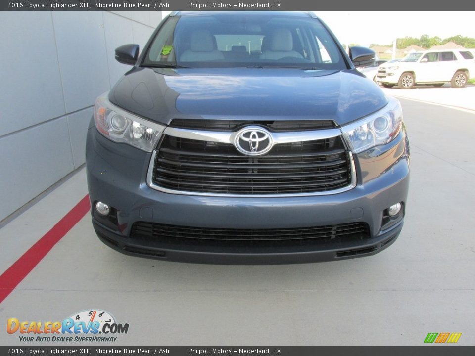 2016 Toyota Highlander XLE Shoreline Blue Pearl / Ash Photo #8