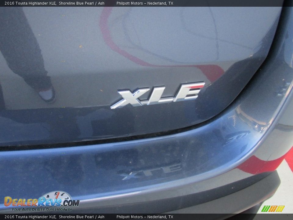 2016 Toyota Highlander XLE Shoreline Blue Pearl / Ash Photo #14