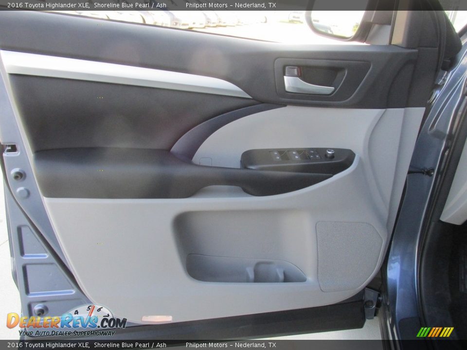 2016 Toyota Highlander XLE Shoreline Blue Pearl / Ash Photo #20