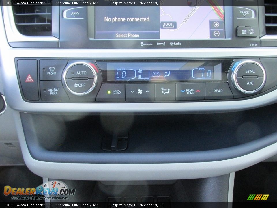 2016 Toyota Highlander XLE Shoreline Blue Pearl / Ash Photo #28