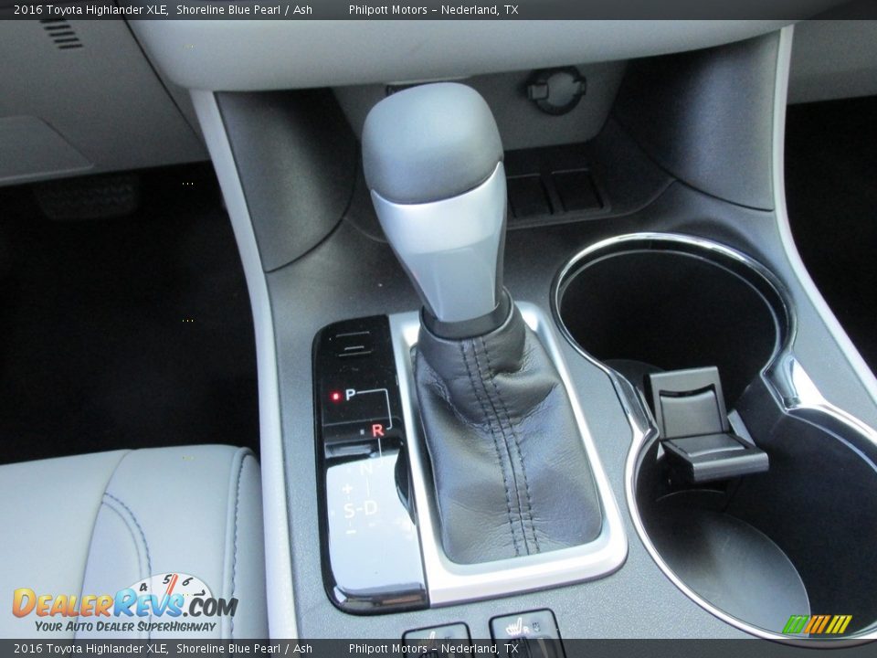 2016 Toyota Highlander XLE Shoreline Blue Pearl / Ash Photo #29