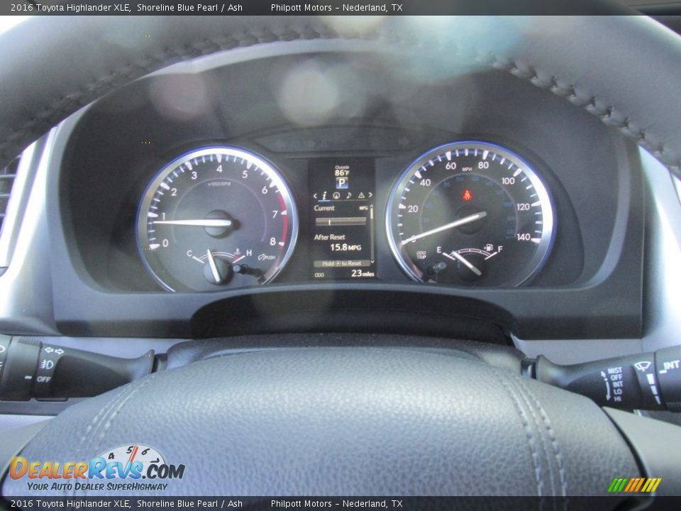2016 Toyota Highlander XLE Shoreline Blue Pearl / Ash Photo #33