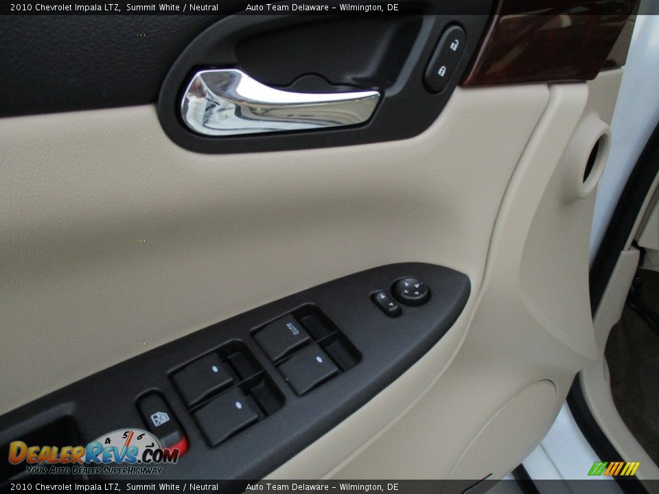 2010 Chevrolet Impala LTZ Summit White / Neutral Photo #33
