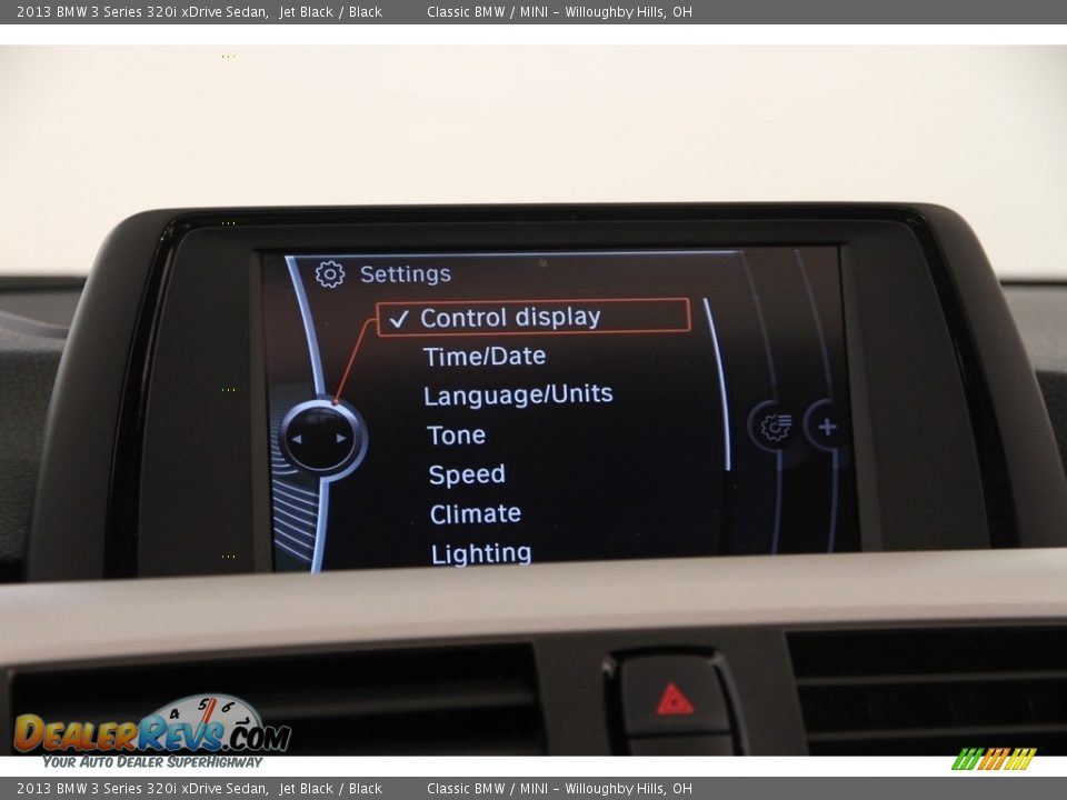 2013 BMW 3 Series 320i xDrive Sedan Jet Black / Black Photo #13