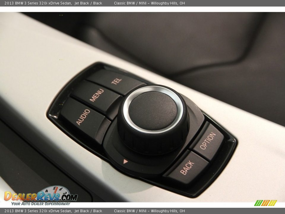 2013 BMW 3 Series 320i xDrive Sedan Jet Black / Black Photo #18