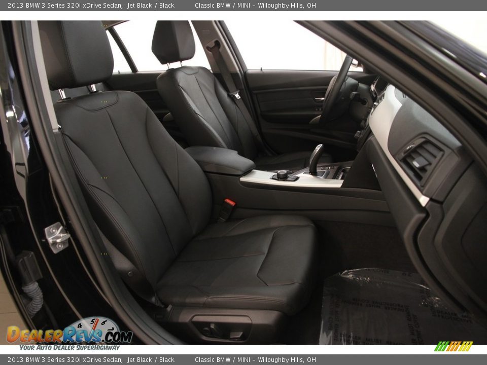 2013 BMW 3 Series 320i xDrive Sedan Jet Black / Black Photo #19