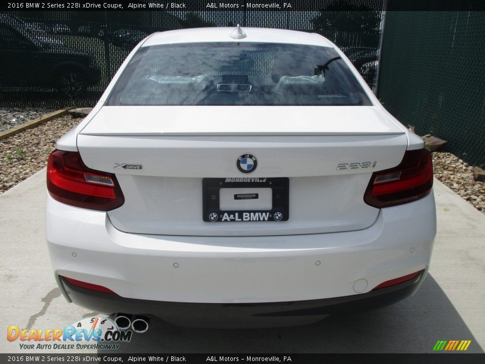 2016 BMW 2 Series 228i xDrive Coupe Alpine White / Black Photo #10