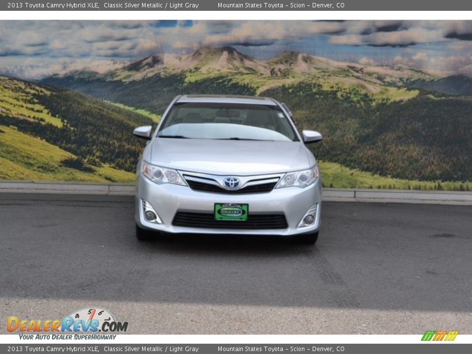 2013 Toyota Camry Hybrid XLE Classic Silver Metallic / Light Gray Photo #4