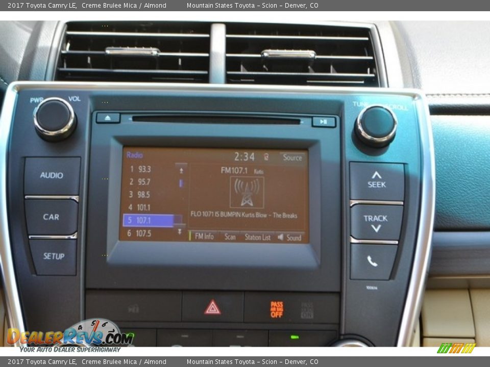 2017 Toyota Camry LE Creme Brulee Mica / Almond Photo #6