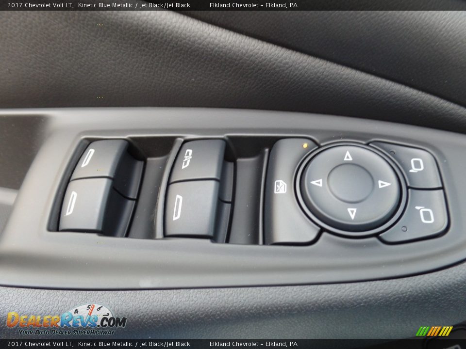 Controls of 2017 Chevrolet Volt LT Photo #16