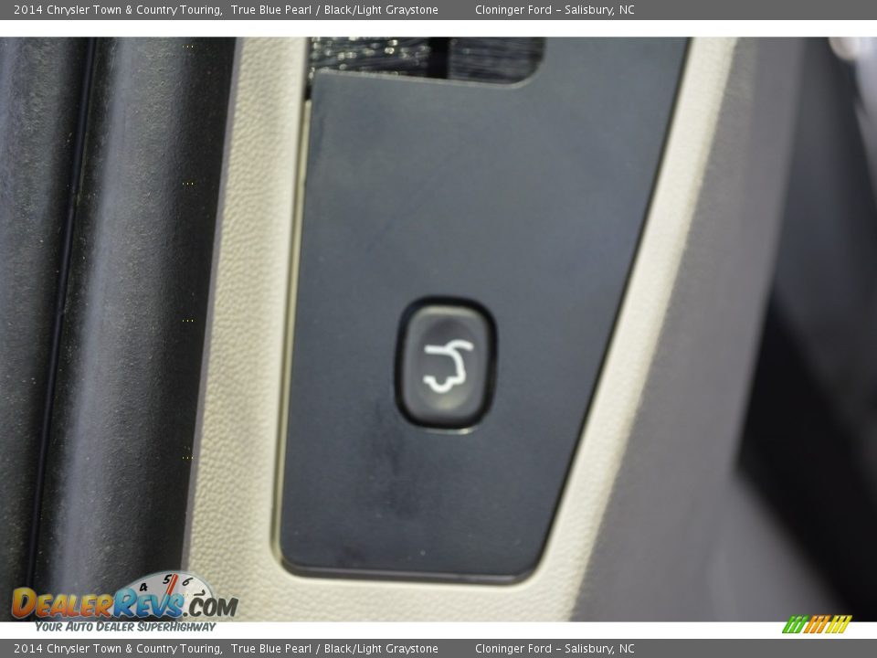 2014 Chrysler Town & Country Touring True Blue Pearl / Black/Light Graystone Photo #14