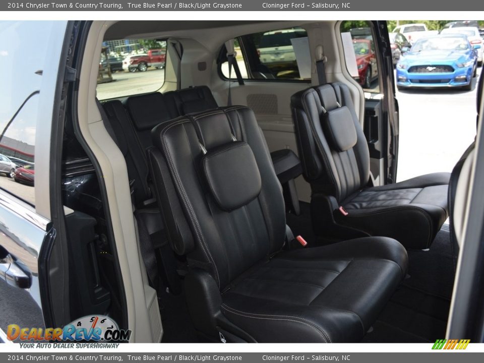 2014 Chrysler Town & Country Touring True Blue Pearl / Black/Light Graystone Photo #15