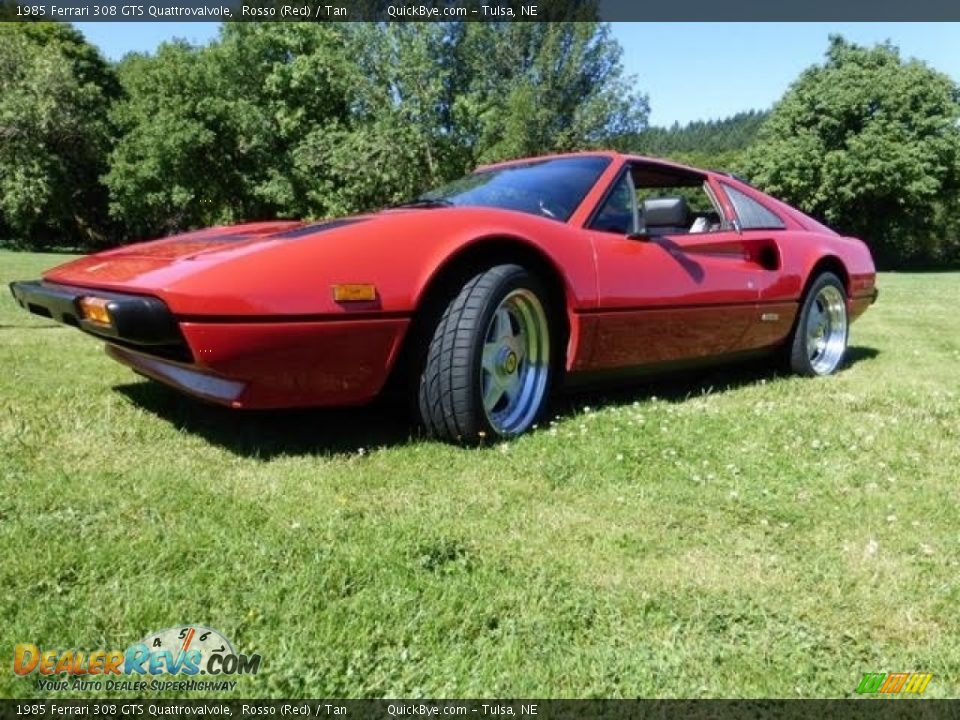Front 3/4 View of 1985 Ferrari 308 GTS Quattrovalvole Photo #2