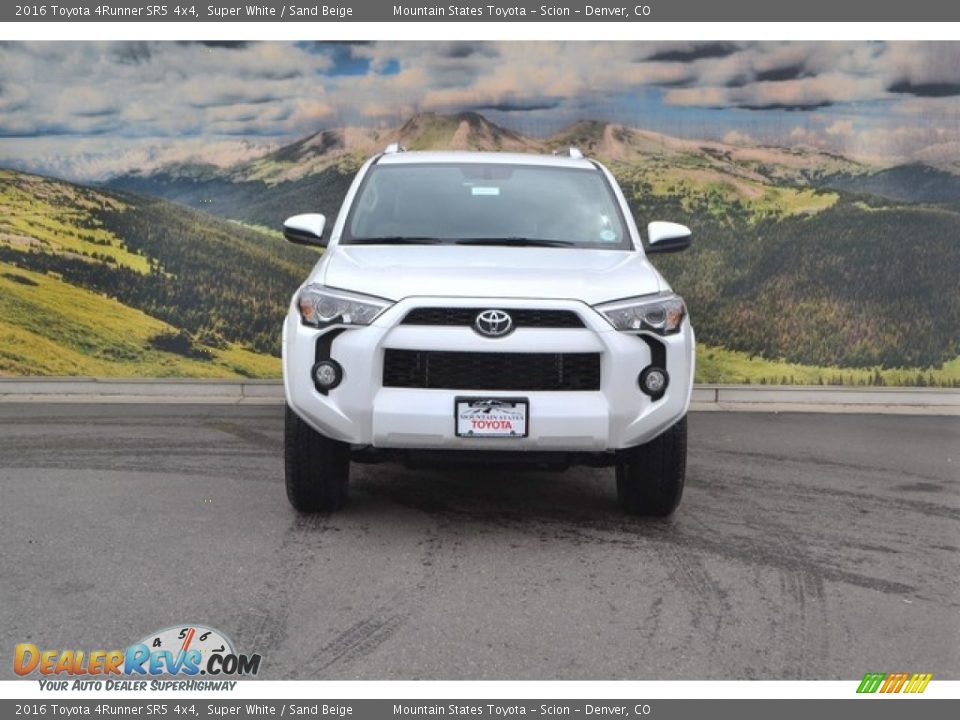 2016 Toyota 4Runner SR5 4x4 Super White / Sand Beige Photo #2