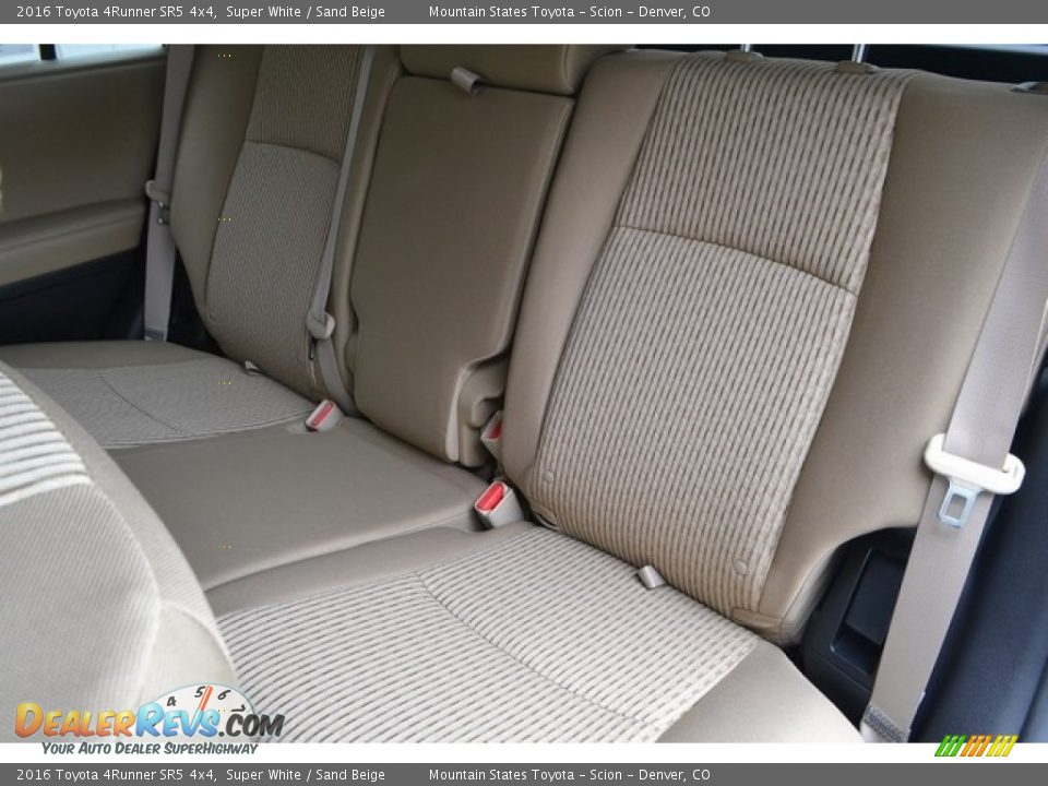 2016 Toyota 4Runner SR5 4x4 Super White / Sand Beige Photo #7