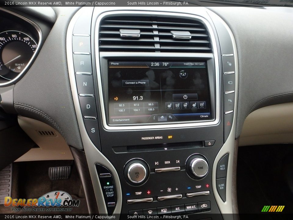 Controls of 2016 Lincoln MKX Reserve AWD Photo #22