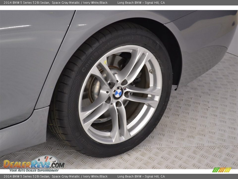 2014 BMW 5 Series 528i Sedan Space Gray Metallic / Ivory White/Black Photo #10