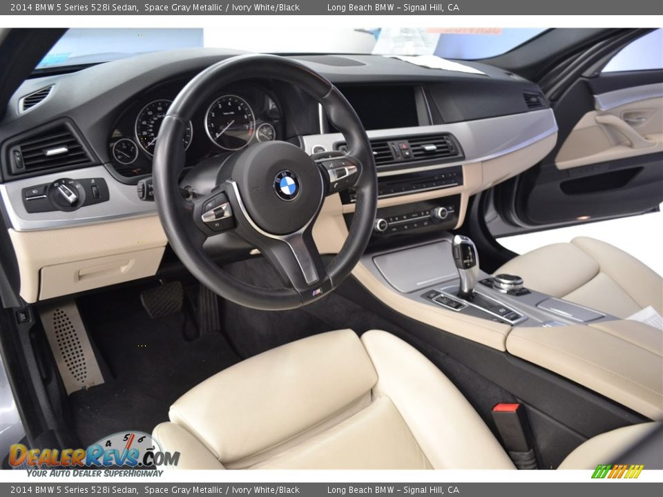 2014 BMW 5 Series 528i Sedan Space Gray Metallic / Ivory White/Black Photo #12