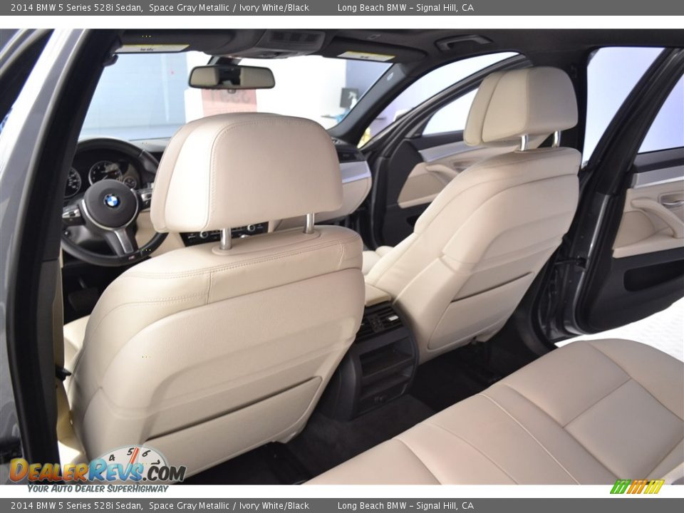 2014 BMW 5 Series 528i Sedan Space Gray Metallic / Ivory White/Black Photo #14