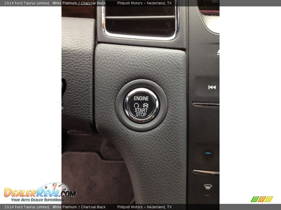 2014 Ford Taurus Limited White Platinum / Charcoal Black Photo #31