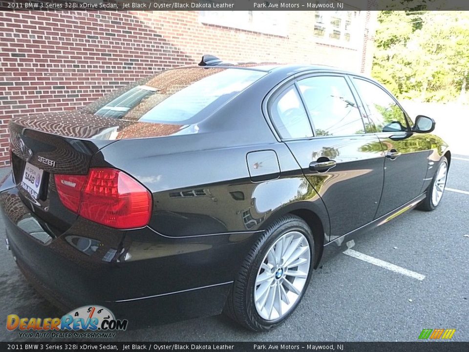 2011 BMW 3 Series 328i xDrive Sedan Jet Black / Oyster/Black Dakota Leather Photo #5