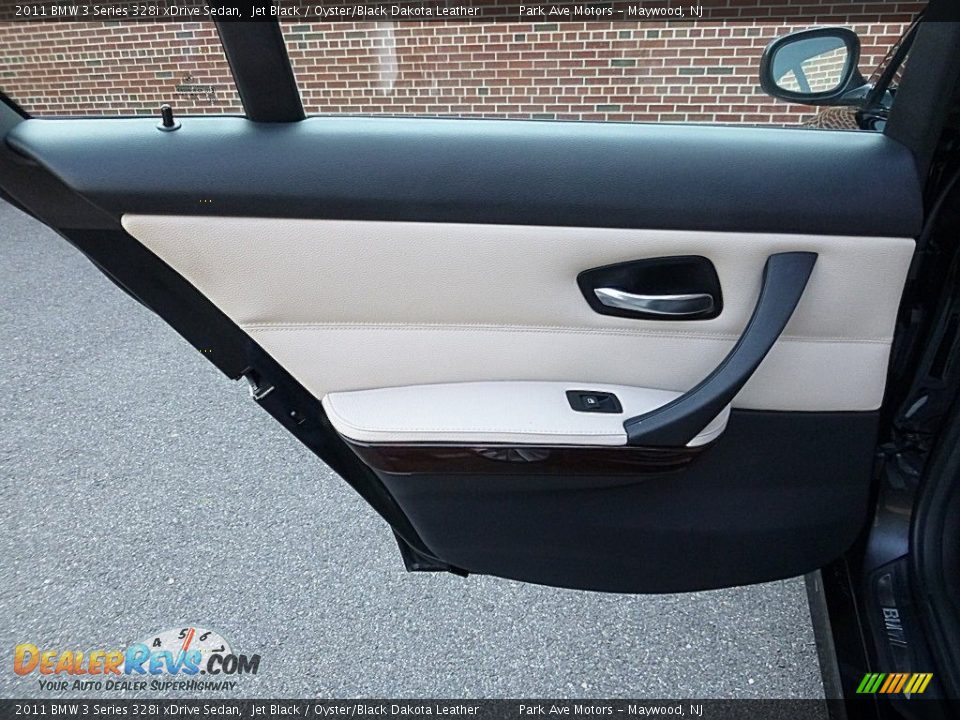 2011 BMW 3 Series 328i xDrive Sedan Jet Black / Oyster/Black Dakota Leather Photo #13