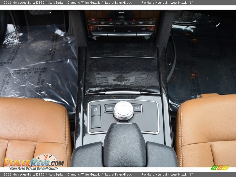 2011 Mercedes-Benz E 350 4Matic Sedan Diamond White Metallic / Natural Beige/Black Photo #13