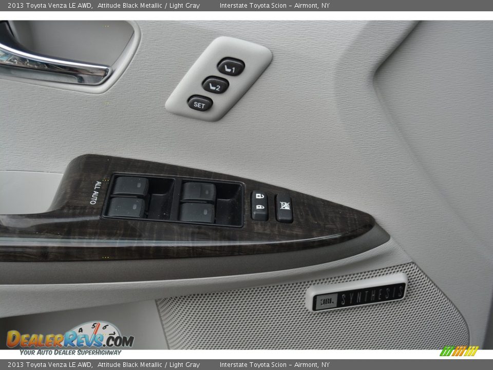 2013 Toyota Venza LE AWD Attitude Black Metallic / Light Gray Photo #8