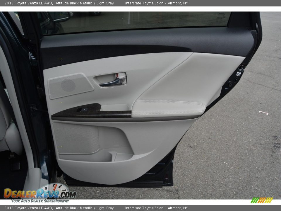 2013 Toyota Venza LE AWD Attitude Black Metallic / Light Gray Photo #20