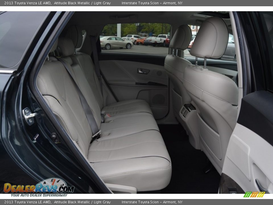 2013 Toyota Venza LE AWD Attitude Black Metallic / Light Gray Photo #21